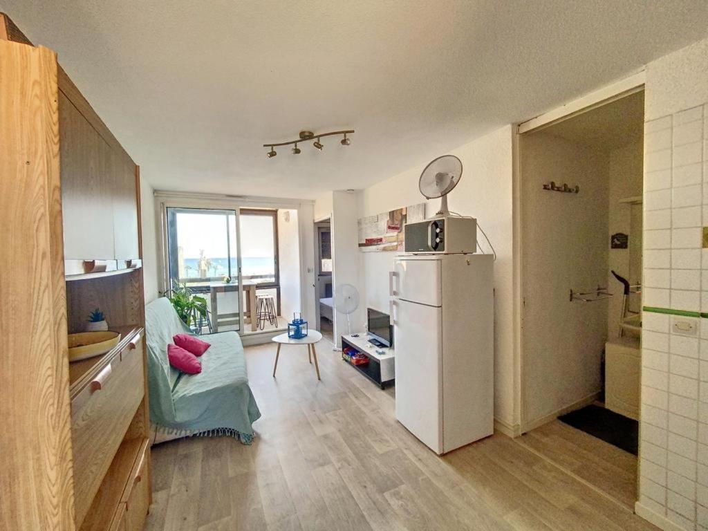 Appartement Le Barcares Avec Vue Sur Mer De Type T2 Location Arrivee A Partir De 15H Depart Maximum A 11H Location Du Samedi Au Samedi Juillet Et Aout Luaran gambar