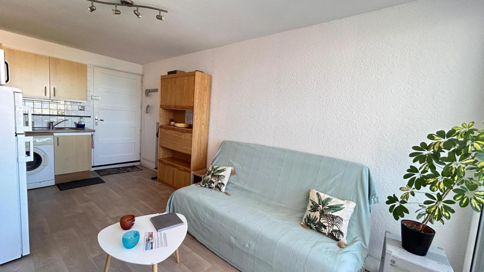 Appartement Le Barcares Avec Vue Sur Mer De Type T2 Location Arrivee A Partir De 15H Depart Maximum A 11H Location Du Samedi Au Samedi Juillet Et Aout Luaran gambar