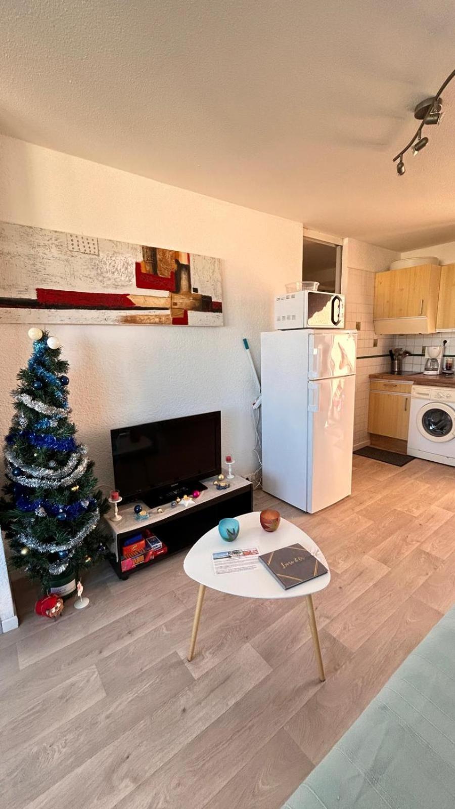 Appartement Le Barcares Avec Vue Sur Mer De Type T2 Location Arrivee A Partir De 15H Depart Maximum A 11H Location Du Samedi Au Samedi Juillet Et Aout Luaran gambar