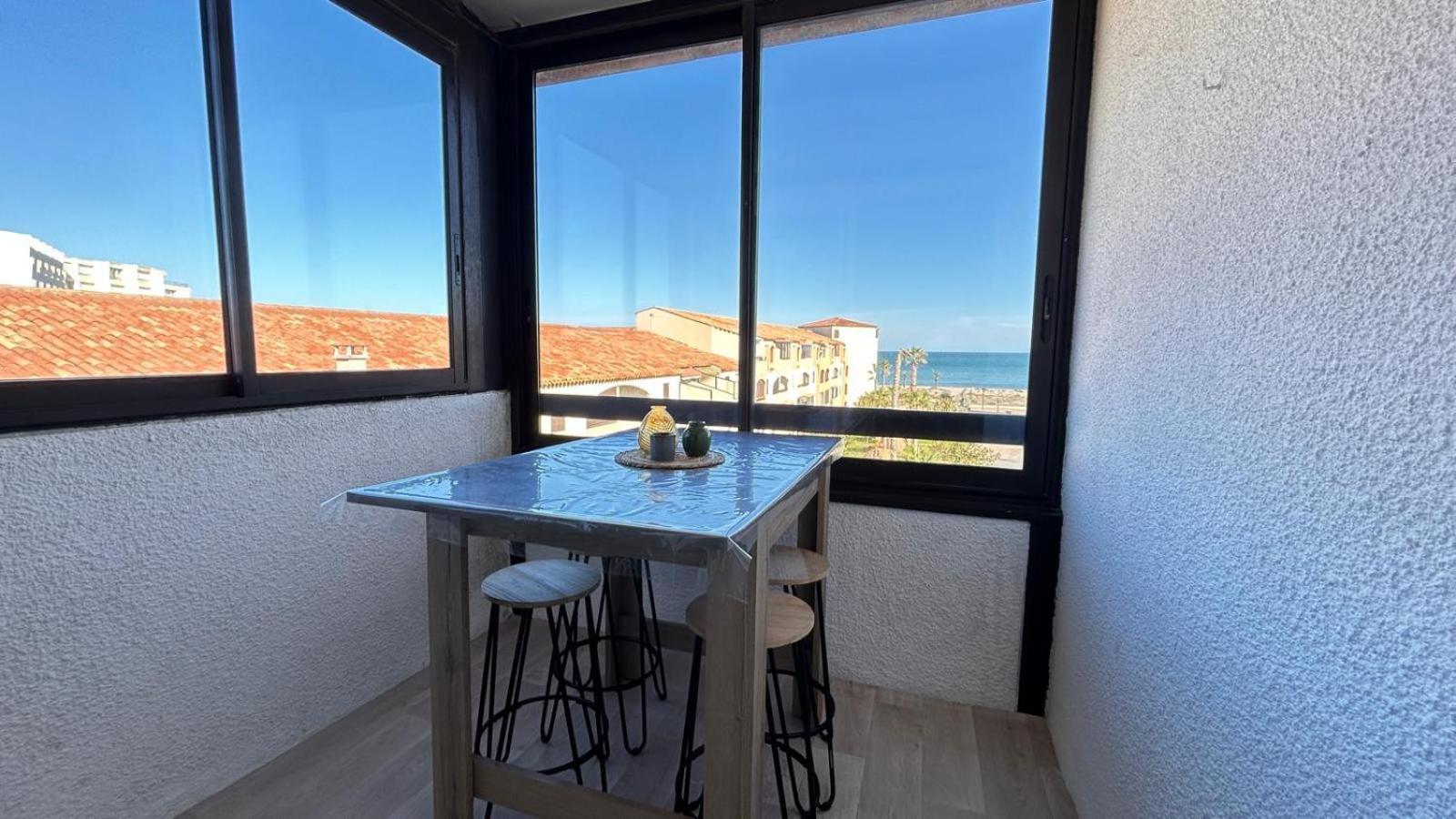 Appartement Le Barcares Avec Vue Sur Mer De Type T2 Location Arrivee A Partir De 15H Depart Maximum A 11H Location Du Samedi Au Samedi Juillet Et Aout Luaran gambar